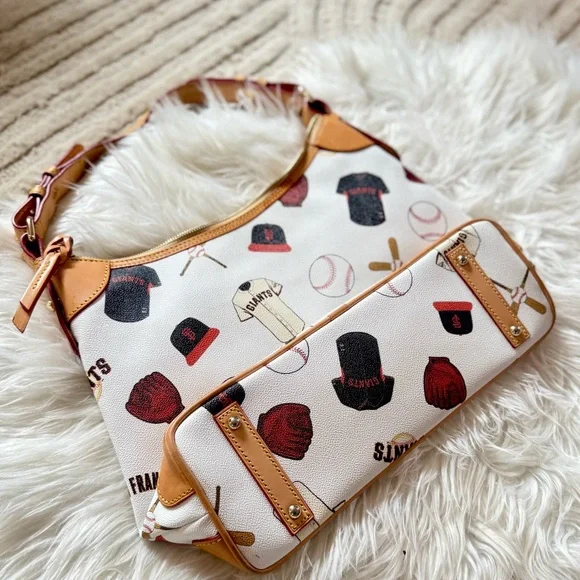 Dooney & Bourke Official Giants Purse - Picture 4 of 10